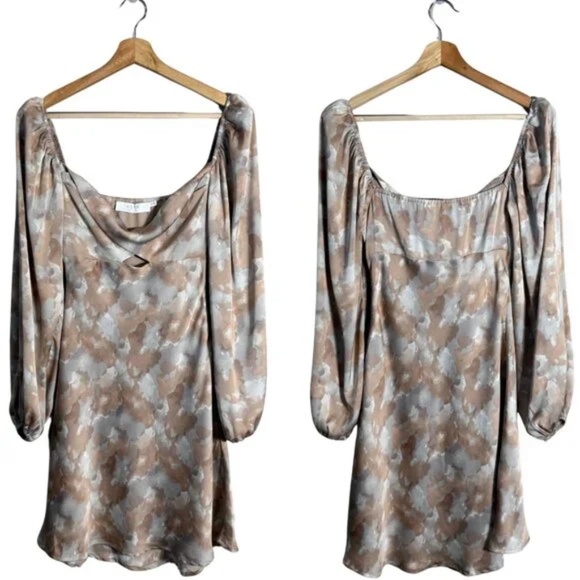 ASTR The Label Satin Twist Front Mini Dress Size Small NWT - Picture 5 of 11